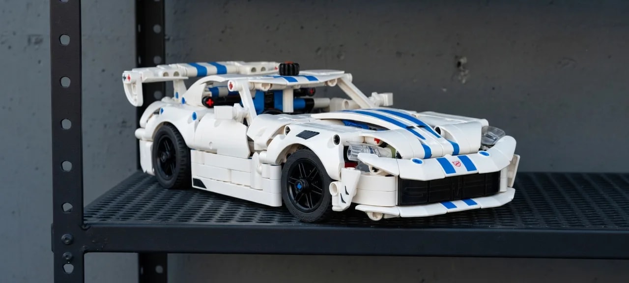 LEGO Carro Esportivo Dodge Viper GTS-R, set 42234