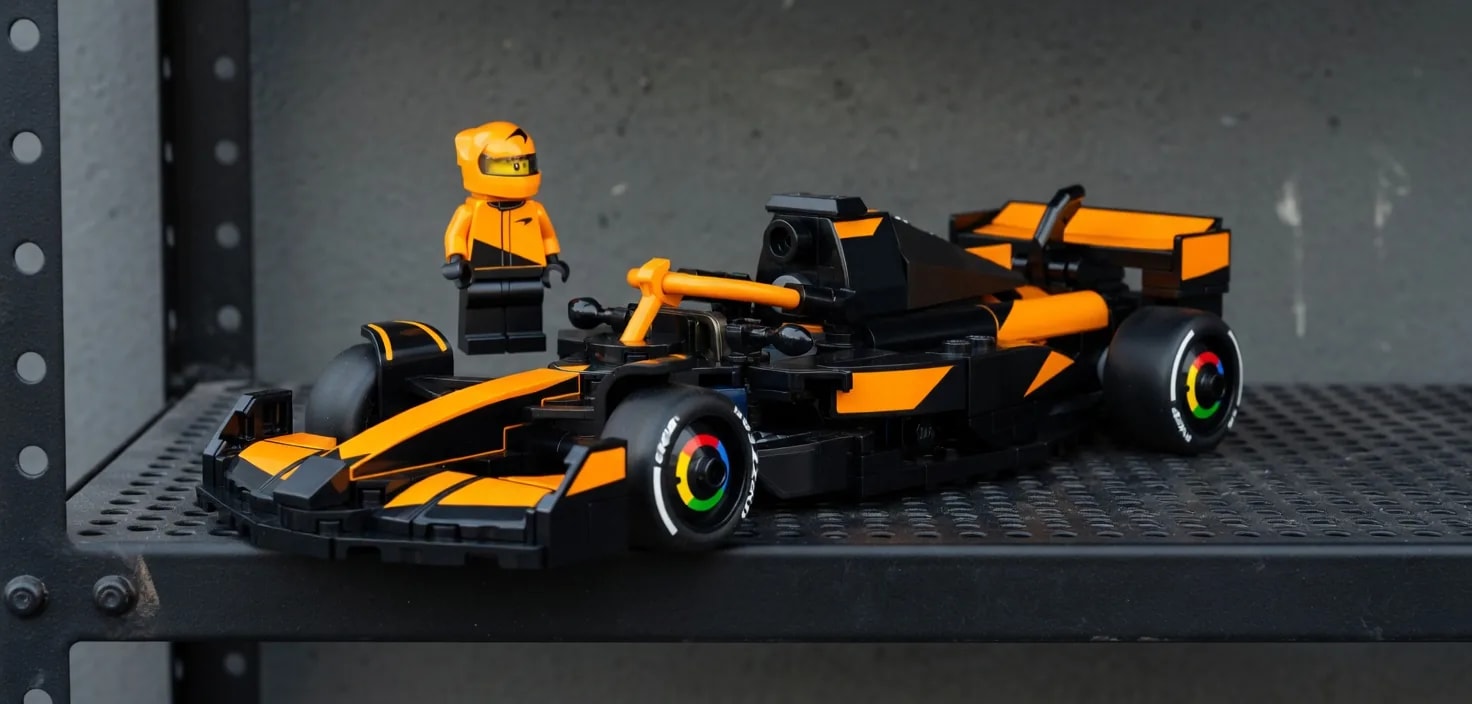 LEGO Carro de Corrida McLaren F1 Team MCL38, set 77251