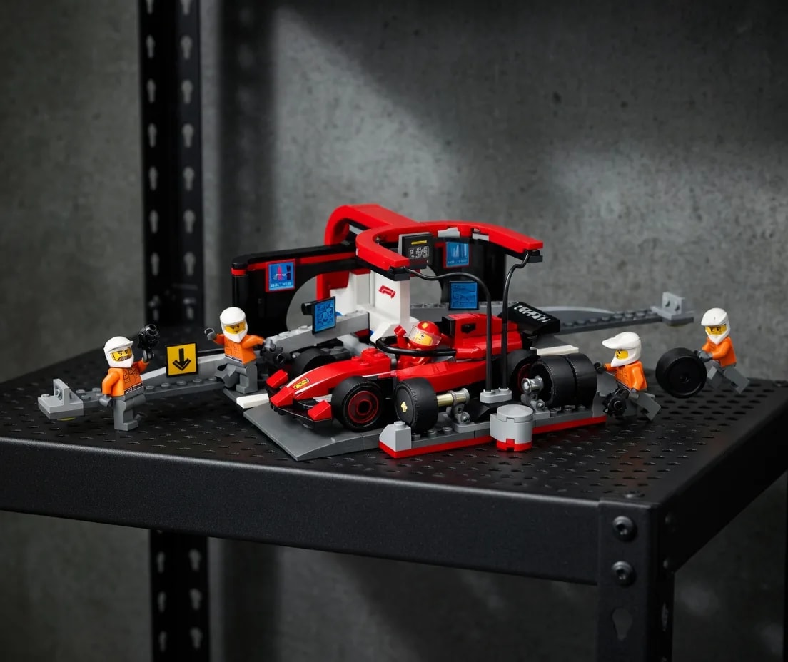 LEGO Pit Stop e Equipe da F1 com Carro Ferrari, set 60443